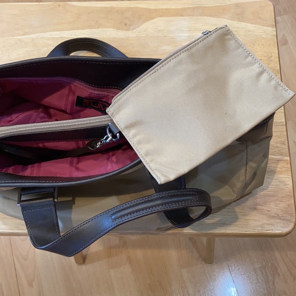 TUMI Handbag - Picture 4 of 7